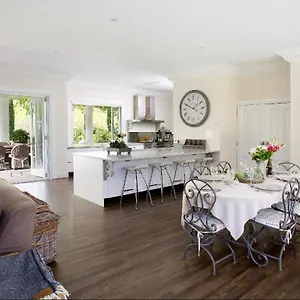 Sarabah Estate Vineyard & Villa